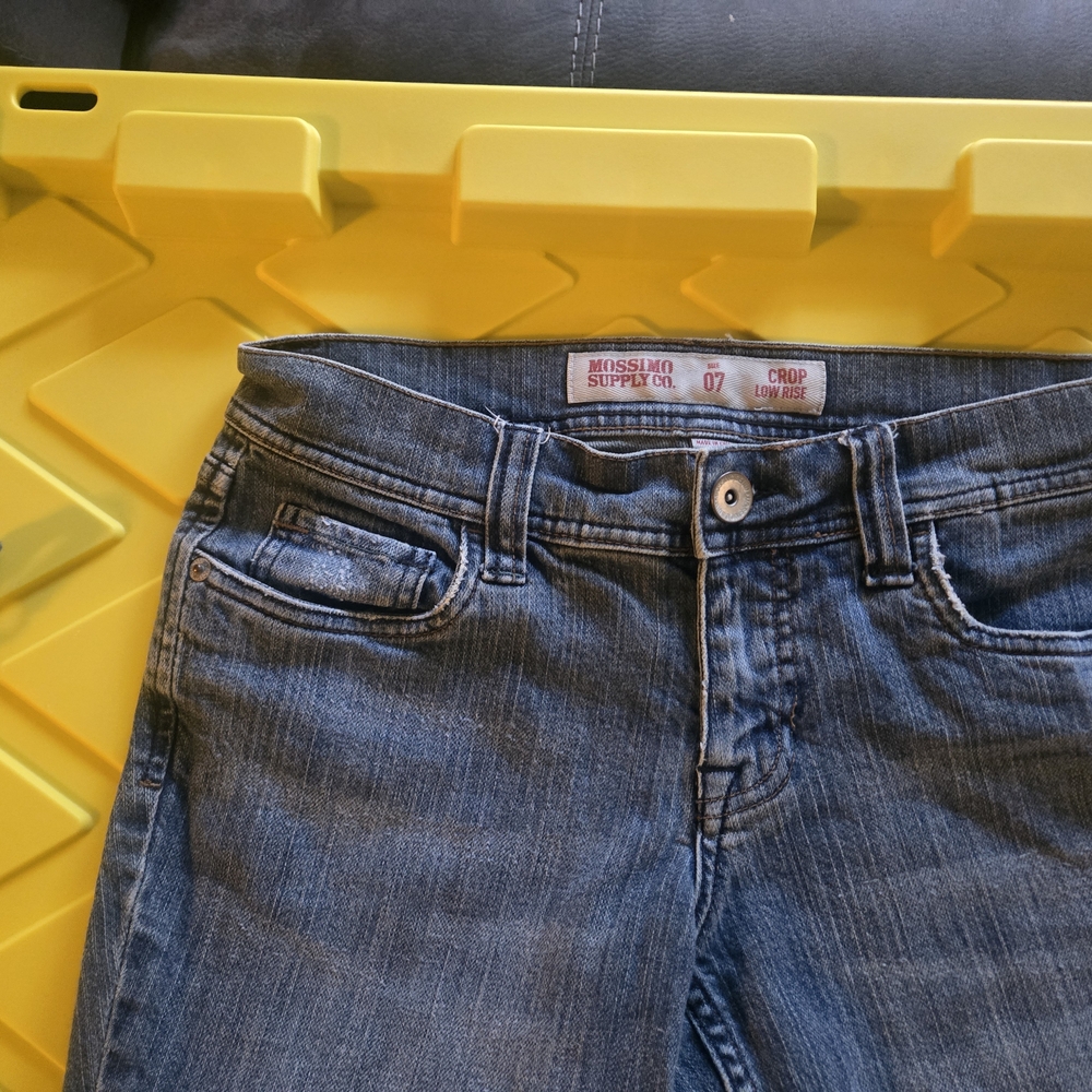 Mossimo Supply Co. Blue Cropped Ankle Jeans